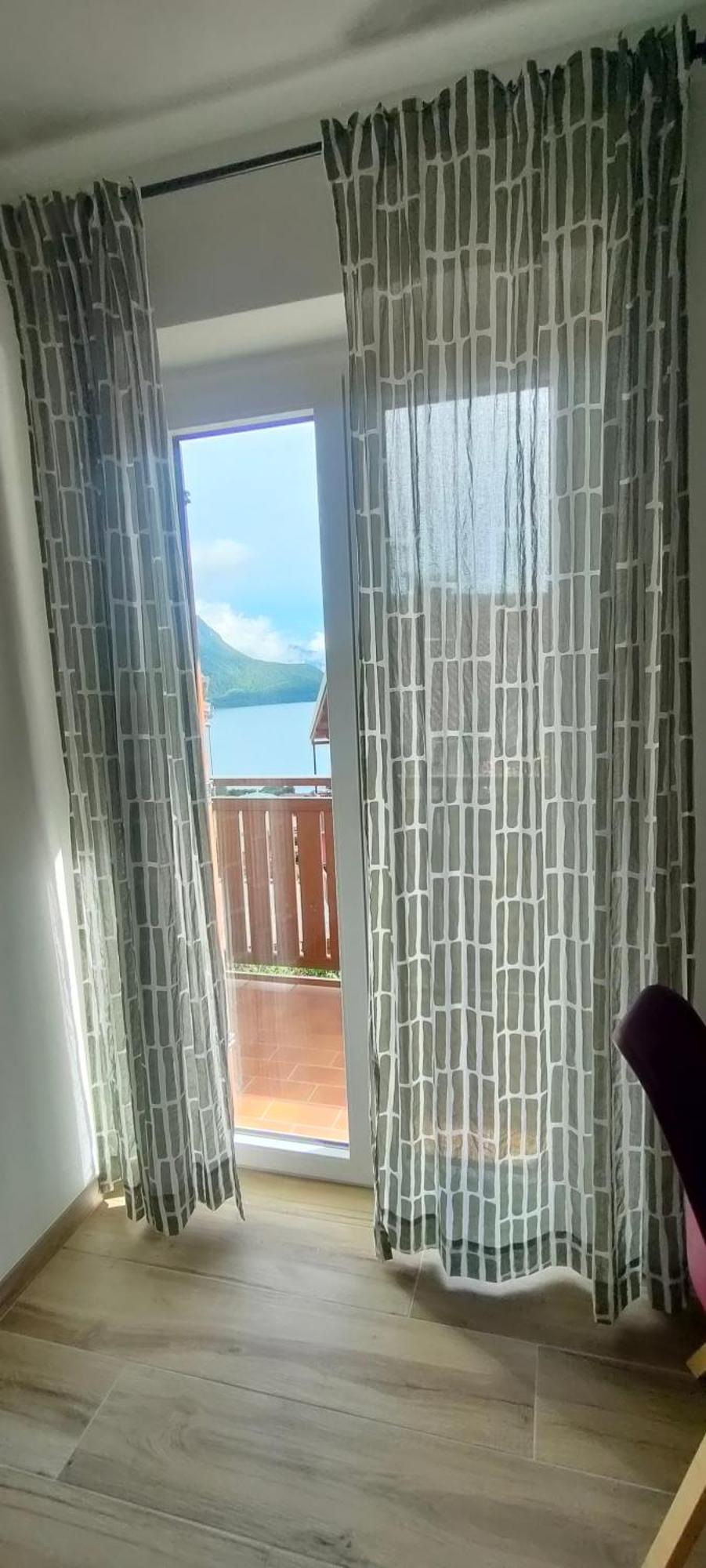 Una Finestra Sul Lago Molveno Ngoại thất bức ảnh